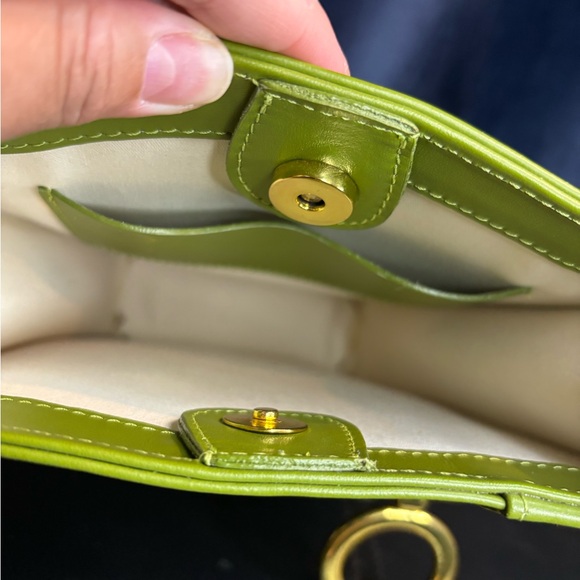 Vavvoune Green Leather Women's Bag - Picture 9 of 14